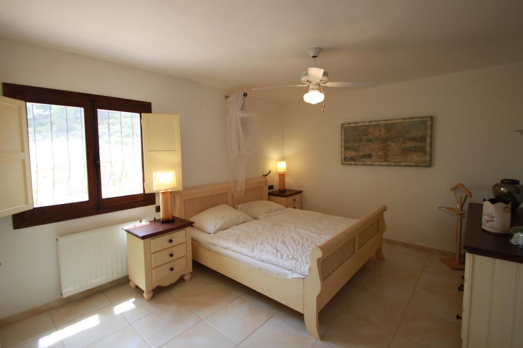 Chrisuli - Well Furnished Villa With Panoramic Views In Moraira Room photo